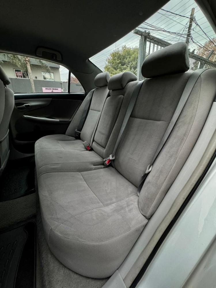 Toyota Corolla XEI — foto 17